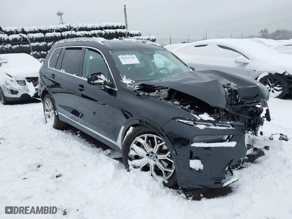 2023 BMW X7 xDrive40i with VIN 5UX23EM02P9P75041, listed as a IAAI auction lot 41563740 with 1 mi miles. Bid and sale history available at carsss.com. Image 1.
