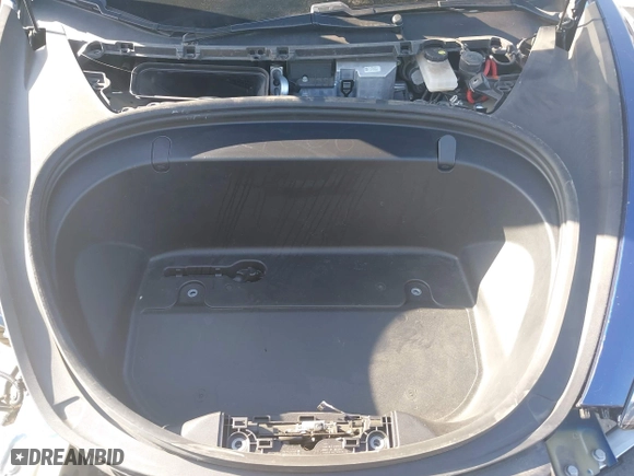 2019 Tesla Model 3 Long Range with VIN 5YJ3E1EB3KF497841, listed as a IAAI auction lot 41969728 with 21,127 mi miles. Bid and sale history available at carsss.com. Image 10.