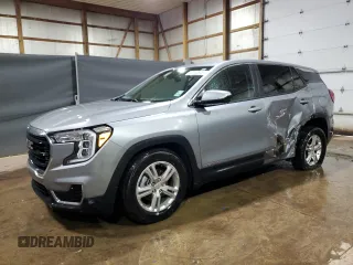 2024 GMC Terrain SLE z VIN 3GKALMEG0RL372967, wystawiony jako Copart lot #59143945 z przebiegiem 26 511 mil mil oraz Czysty tytuł • Clean title. Historia ofert i sprzedaży dostępna na DreamBid. Obrazek 1.