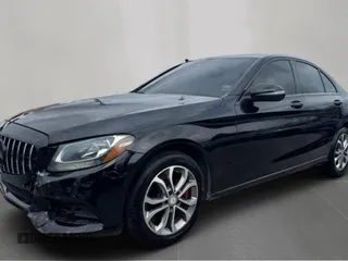 2017 Mercedes-Benz C 300 с VIN 55SWF4KB2HU203904, выставлен на аукционе Copart как лот 61595005 с пробегом 113 505 миль миль и Чистый • Clean title. История ставок и продаж доступна на DreamBid. Изображение 2.