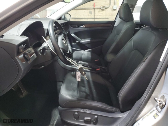2020 Volkswagen Passat 2.0T SEL with VIN 1VWCA7A34LC015855, listed as a Copart auction lot 44553995 with 32,612 mi miles and Salvage Title. Bid and sale history available at carsss.com. Image 7.