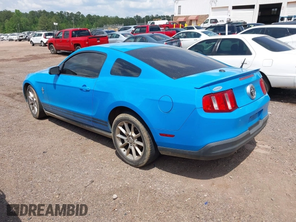 2010 Ford Mustang V6 with VIN 1ZVBP8AN0A5146767, listed as a IAAI auction lot 42121964 with 139,009 mi miles. Bid and sale history available at carsss.com. Image 3.