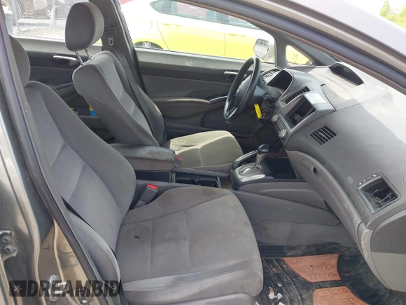 2008 Honda Civic LX z VIN 2HGFA165X8H349367, wystawiony jako IAAI lot #42350630 z przebiegiem Nie podano mil oraz . Historia ofert i sprzedaży dostępna na DreamBid. Obrazek 5.