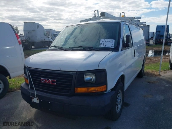 2016 GMC Savana Cargo Van with VIN 1GTW7AFF9G1194121, listed as a IAAI auction lot 41978935 with 91,469 mi miles. Bid and sale history available at carsss.com. Image 12.