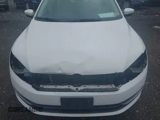 2014 Volkswagen Passat SE z VIN 1VWBT7A33EC032459, wystawiony jako IAAI lot #42259640 z przebiegiem 168 706 mil mil oraz . Historia ofert i sprzedaży dostępna na DreamBid. Obrazek 6.