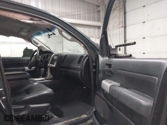 2007 Toyota Tundra SR5 with VIN 5TBDV54117S461551, listed as a IAAI auction lot 41403002 with 167,245 mi miles. Bid and sale history available at carsss.com. Image 5.