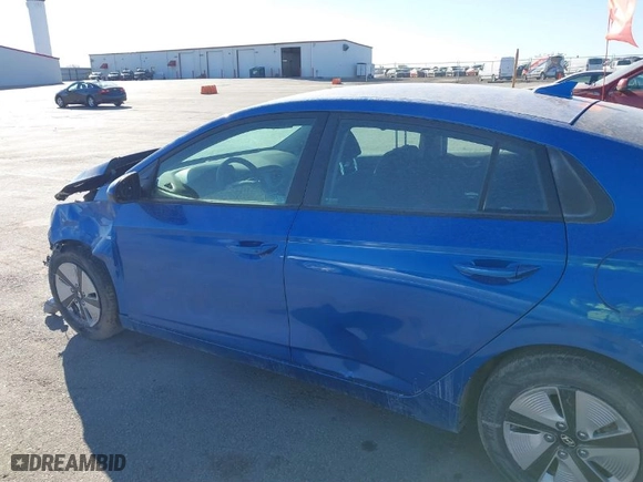 2018 Hyundai Ioniq Hybrid Blue with VIN KMHC65LC2JU072323, listed as a IAAI auction lot 41771754 with 150,817 mi miles. Bid and sale history available at carsss.com. Image 21.
