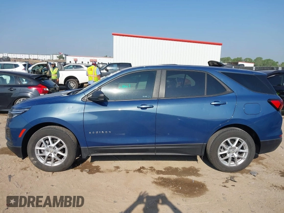 2024 Chevrolet Equinox LS z VIN 3GNAXHEG1RL151909, wystawiony jako IAAI lot #42049954 z przebiegiem 13 883 mil mil oraz . Historia ofert i sprzedaży dostępna na DreamBid. Obrazek 14.