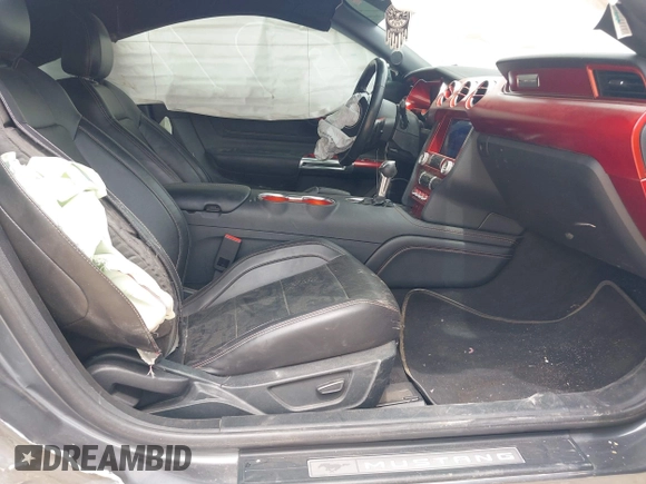 2022 Ford Mustang EcoBoost z VIN 1FA6P8TH2N5139990, wystawiony jako IAAI lot #42259683 z przebiegiem 62 580 mil mil oraz . Historia ofert i sprzedaży dostępna na DreamBid. Obrazek 5.