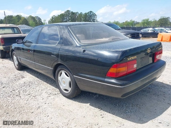 1997 Lexus LS 400 Luxury Sdn with VIN JT8BH28F8V0091286, listed as a IAAI auction lot 41932228 with 184,374 mi miles. Bid and sale history available at carsss.com. Image 3.