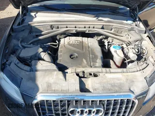 2014 Audi Q5 Premium Plus with VIN WA1LFBFP2EA074446, listed as a IAAI auction lot 41841181 with 157,810 mi miles. Bid and sale history available at carsss.com. Image 10.