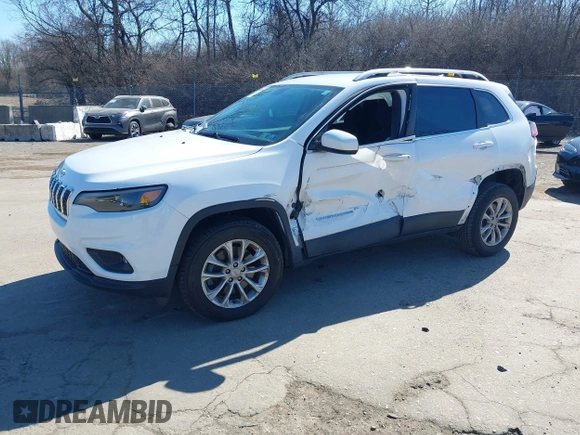 2019 Jeep Cherokee Latitude with VIN 1C4PJMCX7KD146578, listed as a IAAI auction lot 41709586 with 61,134 mi miles. Bid and sale history available at carsss.com. Image 18.