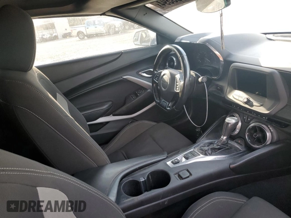 2019 Chevrolet Camaro 1LT with VIN 1G1FB3DX1K0132435, listed as a Copart auction lot 81133594 with 133,942 mi miles and Salvage Title. Bid and sale history available at carsss.com. Image 8.