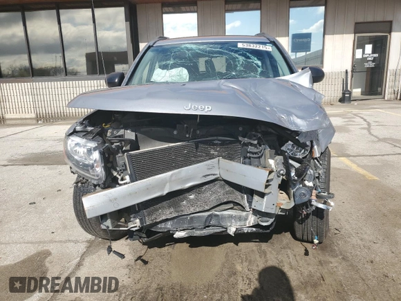 2016 Jeep Compass Sport with VIN 1C4NJCBA8GD568994, listed as a Copart auction lot 53832215 with 141,619 mi miles and Salvage title. Bid and sale history available at DreamBid. Image 5.
