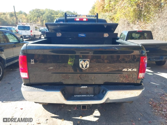 2018 Ram 2500 Tradesman with VIN 3C6UR5CJ4JG275190, listed as a IAAI auction lot 40623047 with 85,121 mi miles. Bid and sale history available at carsss.com. Image 16.