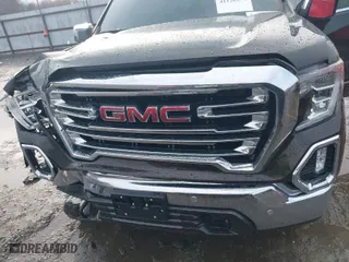 2019 GMC Sierra 1500 SLT with VIN 1GTU9DED0KZ423413, listed as a IAAI auction lot 41126279 with 98,781 mi miles. Bid and sale history available at carsss.com. Image 17.