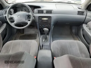 2001 Toyota Camry CE z VIN 4T1BG22K31U795050, wystawiony jako Copart lot #55054025 z przebiegiem 161 228 mil mil oraz Szkoda całkowita • Salvage title. Historia ofert i sprzedaży dostępna na DreamBid. Obrazek 8.