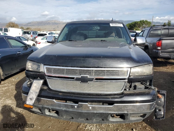 2007 Chevrolet Silverado 1500 Classic LT3 with VIN 1GCEK19B67Z133474, listed as a Copart auction lot 86386474 with 204,660 mi miles and Salvage Title. Bid and sale history available at carsss.com. Image 5.