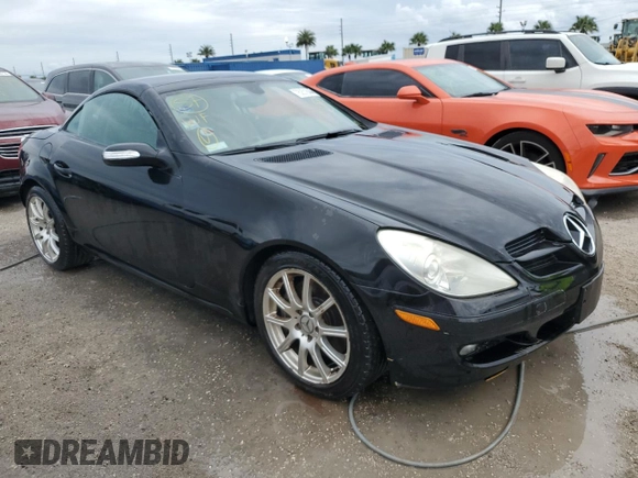 2005 Mercedes-Benz SLK 230/320 with VIN WDBWK56F15F040880, listed as a Copart auction lot 76251844 with 51,702 mi miles and Non Repairable. Bid and sale history available at DreamBid. Image 4.