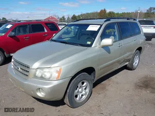 2003 Toyota Highlander with VIN JTEHF21A330133811, listed as a IAAI auction lot 41809283 with 267,024 mi miles. Bid and sale history available at carsss.com. Image 2.