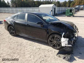 2025 Toyota Camry LE with VIN 4T1DAACK9SU050324, listed as a Copart auction lot 85305584 with 2,303 mi miles and Salvage Title. Bid and sale history available at carsss.com. Image 4.