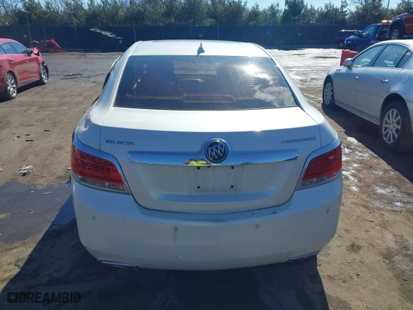 2012 Buick LaCrosse Premium 3 with VIN 1G4GH5E3XCF135278, listed as a IAAI auction lot 41640168 with 205,526 mi miles. Bid and sale history available at carsss.com. Image 16.