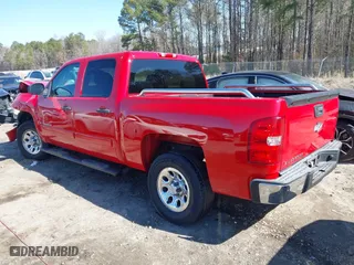 2007 Chevrolet Silverado 1500 LT w/1LT with VIN 2GCEC13C971720713, listed as a IAAI auction lot 41631983 with 111,020 mi miles. Bid and sale history available at carsss.com. Image 3.