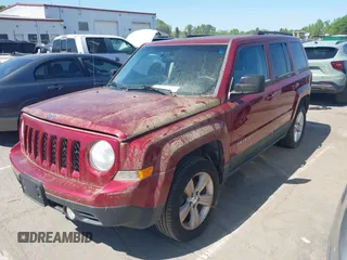 2012 Jeep Patriot Latitude with VIN 1C4NJRFB2CD604470, listed as a IAAI auction lot 41995971 with 124,477 mi miles and . Bid and sale history available at carsss.com. Image 2.