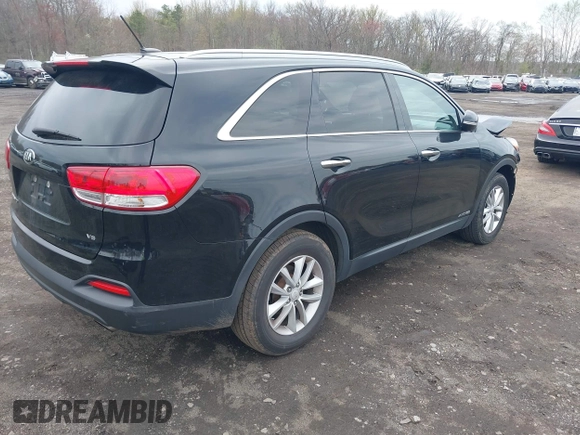 2017 Kia Sorento LX with VIN 5XYPGDA56HG209874, listed as a IAAI auction lot 42041004 with 151,205 mi miles and . Bid and sale history available at carsss.com. Image 4.