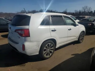 2014 Kia Sorento SX with VIN 5XYKWDA71EG465298, listed as a Copart auction lot 48633095 with 169,257 mi miles and Non Repairable. Bid and sale history available at carsss.com. Image 3.