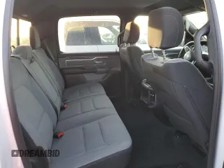 2021 Ram 1500 Big Horn z VIN 1C6RREFG5MN814952, wystawiony jako Copart lot #74951324 z przebiegiem 32 970 mil mil oraz Nie do naprawy • Non repairable. Historia ofert i sprzedaży dostępna na DreamBid. Obrazek 10.