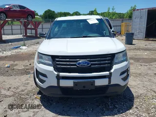 2017 Ford Police Interceptor Utility z VIN 1FM5K8AR9HGD26082, wystawiony jako IAAI lot #42302735 z przebiegiem 168 705 mil mil oraz . Historia ofert i sprzedaży dostępna na DreamBid. Obrazek 13.
