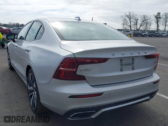 2022 Volvo S60 Momentum with VIN 7JRL12TZ8NG154231, listed as a IAAI auction lot 41796194 with 127,933 mi miles. Bid and sale history available at carsss.com. Image 3.