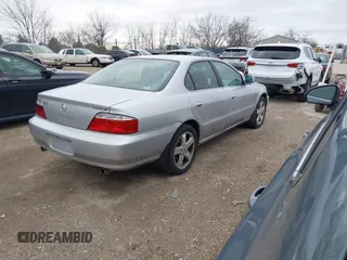 2003 Acura TL Type S with VIN 19UUA56823A038628, listed as a IAAI auction lot 41867737 with 210,176 mi miles. Bid and sale history available at carsss.com. Image 4.