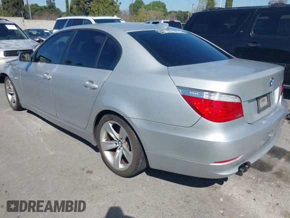 2010 BMW 5 Series 528i with VIN WBANU5C51AC125956, listed as a IAAI auction lot 41845322 with 318,279 mi miles and . Bid and sale history available at carsss.com. Image 3.