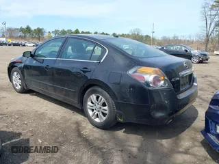 2011 Nissan Altima 2.5 S with VIN 1N4AL2AP8BN464636, listed as a IAAI auction lot 39147711 with 161,725 mi miles. Bid and sale history available at carsss.com. Image 3.