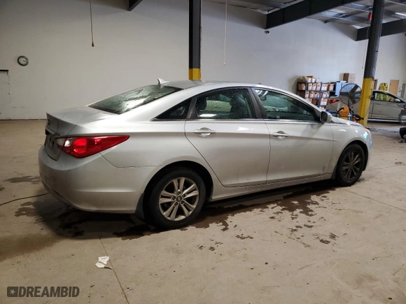 2011 Hyundai Sonata GLS PZEV with VIN 5NPEB4AC1BH171359, listed as a Copart auction lot 76005174 with 134,768 mi miles and Salvage Title. Bid and sale history available at carsss.com. Image 3.