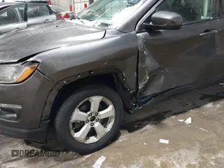 2018 Jeep Compass Latitude with VIN 3C4NJCBB0JT462114, listed as a IAAI auction lot 41567773 with 62,216 mi miles and . Bid and sale history available at DreamBid. Image 6.
