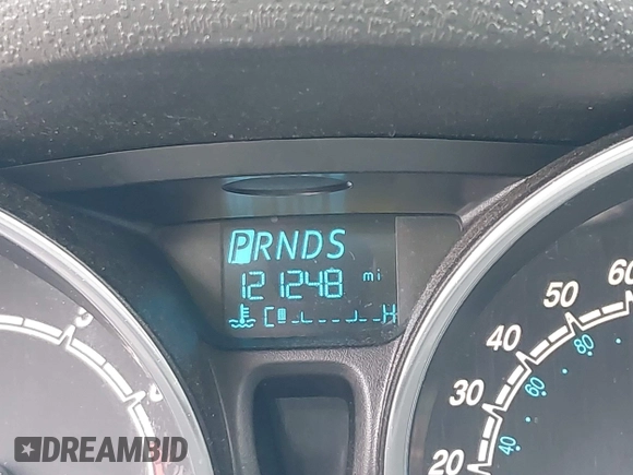2018 Ford Fiesta SE z VIN 3FADP4BJXJM126168, wystawiony jako IAAI lot #42255261 z przebiegiem 121 248 mil mil oraz . Historia ofert i sprzedaży dostępna na DreamBid. Obrazek 7.