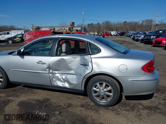 2009 Buick LaCrosse CX with VIN 2G4WC582091148814, listed as a IAAI auction lot 41595101 with 135,845 mi miles. Bid and sale history available at carsss.com. Image 17.