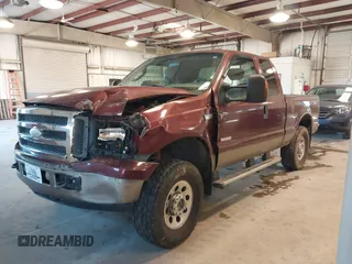 2005 Ford F-250 XL z VIN 1FTSX21P85EA05534, wystawiony jako IAAI lot #41276551 z przebiegiem 176 365 mil mil oraz . Historia ofert i sprzedaży dostępna na DreamBid. Obrazek 17.