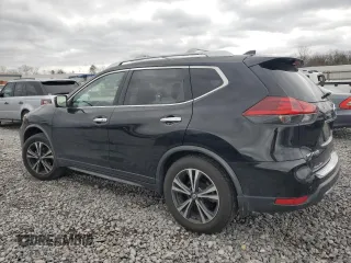 2020 Nissan Rogue SV z VIN JN8AT2MT8LW006193, wystawiony jako Copart lot #47047475 z przebiegiem 64 443 mil mil oraz Szkoda całkowita • Salvage title. Historia ofert i sprzedaży dostępna na DreamBid. Obrazek 2.