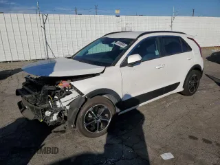 2024 Kia Niro LX with VIN KNDCP3LE5R5137078, listed as a Copart auction lot 80489944 with 38,547 mi miles and Salvage Title. Bid and sale history available at carsss.com. Image 1.