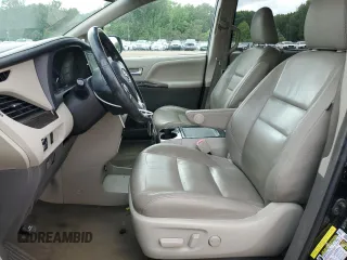 2016 Toyota Sienna XLE с VIN 5TDYK3DC7GS718980, выставлен на аукционе Copart как лот 56110295 с пробегом 125 740 миль миль и Чистый • Clean title. История ставок и продаж доступна на DreamBid. Изображение 7.