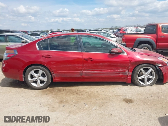 2009 Nissan Altima 3.5 SL with VIN 1N4BL21EX9N524512, listed as a IAAI auction lot 41906110 with 186,140 mi miles. Bid and sale history available at carsss.com. Image 13.
