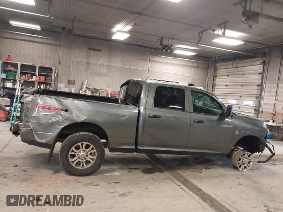2010 Dodge Ram 2500 SLT with VIN 3D7UT2CL0AG190444, listed as a IAAI auction lot 41962036 with 185,473 mi miles. Bid and sale history available at carsss.com. Image 14.