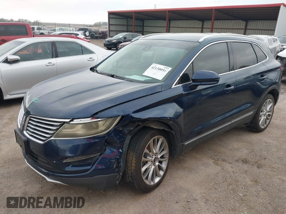 2015 Lincoln MKC z VIN 5LMCJ1A92FUJ36590, wystawiony jako IAAI lot #42130054 z przebiegiem 121 681 mil mil oraz . Historia ofert i sprzedaży dostępna na DreamBid. Obrazek 18.