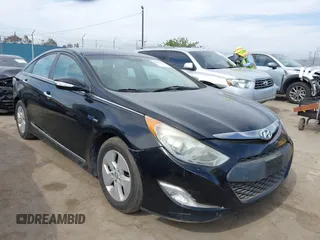 2012 Hyundai Sonata Hybrid z VIN KMHEC4A44CA024933, wystawiony jako IAAI lot #42257317 z przebiegiem 134 148 mil mil oraz . Historia ofert i sprzedaży dostępna na DreamBid. Obrazek 1.