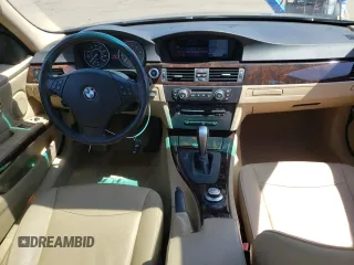 2008 BMW 3 Series 328xi z VIN WBAVC73568KX90320, wystawiony jako Copart lot #53806035 z przebiegiem 102 438 mil mil oraz Szkoda całkowita • Salvage title. Historia ofert i sprzedaży dostępna na DreamBid. Obrazek 8.