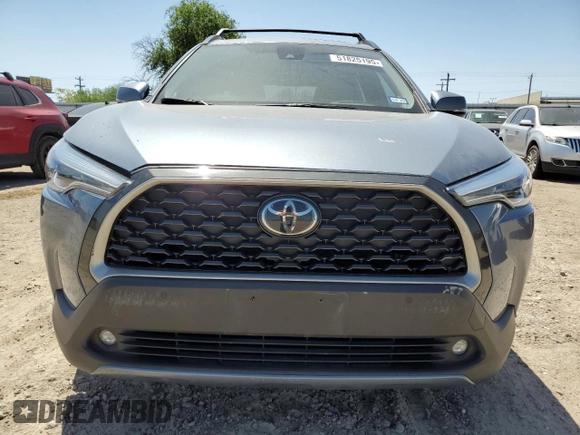 2022 Toyota Corolla Cross XLE z VIN 7MUDAABG8NV035698, wystawiony jako Copart lot #51825195 z przebiegiem 40 987 mil mil oraz Szkoda całkowita • Salvage title. Historia ofert i sprzedaży dostępna na DreamBid. Obrazek 5.